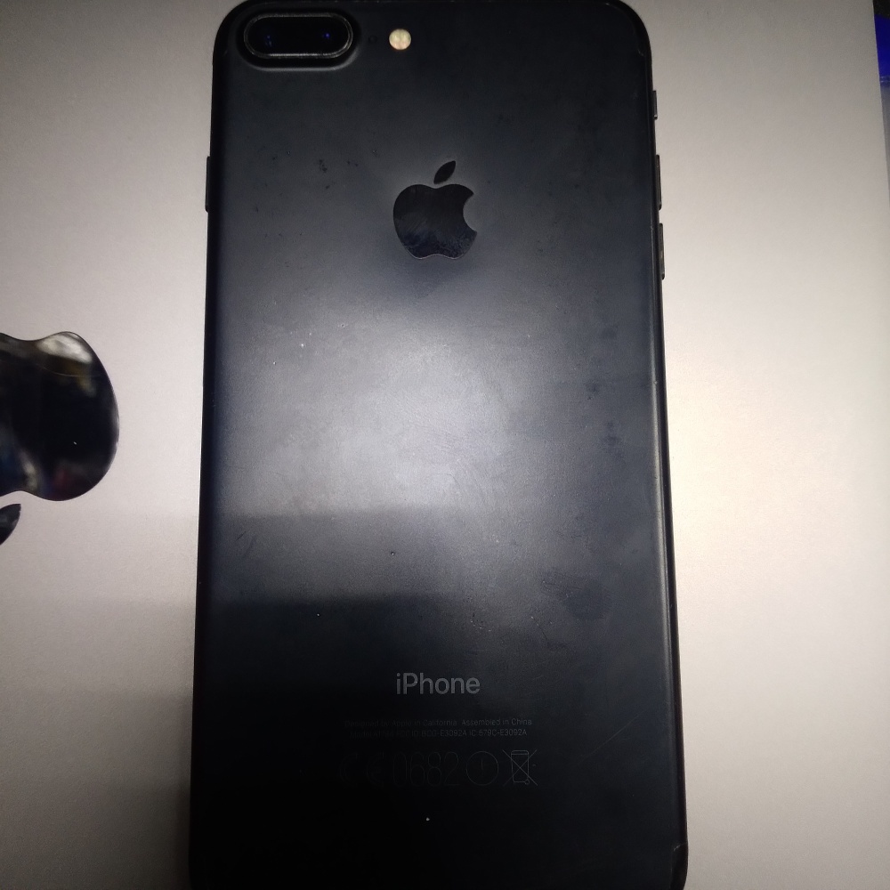 Смартфон iPhone 7+ 128Gb