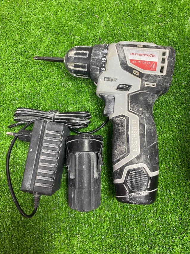 Шуруповерт Интерскол 12 V