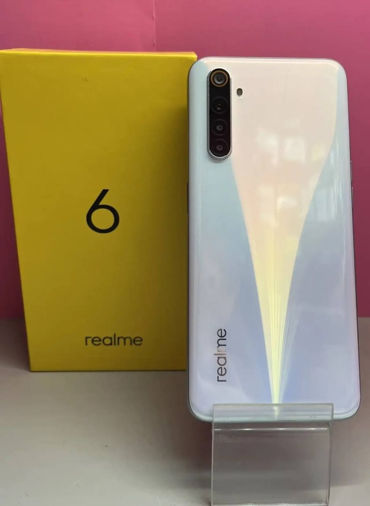 Смартфон Realme 6 6/128