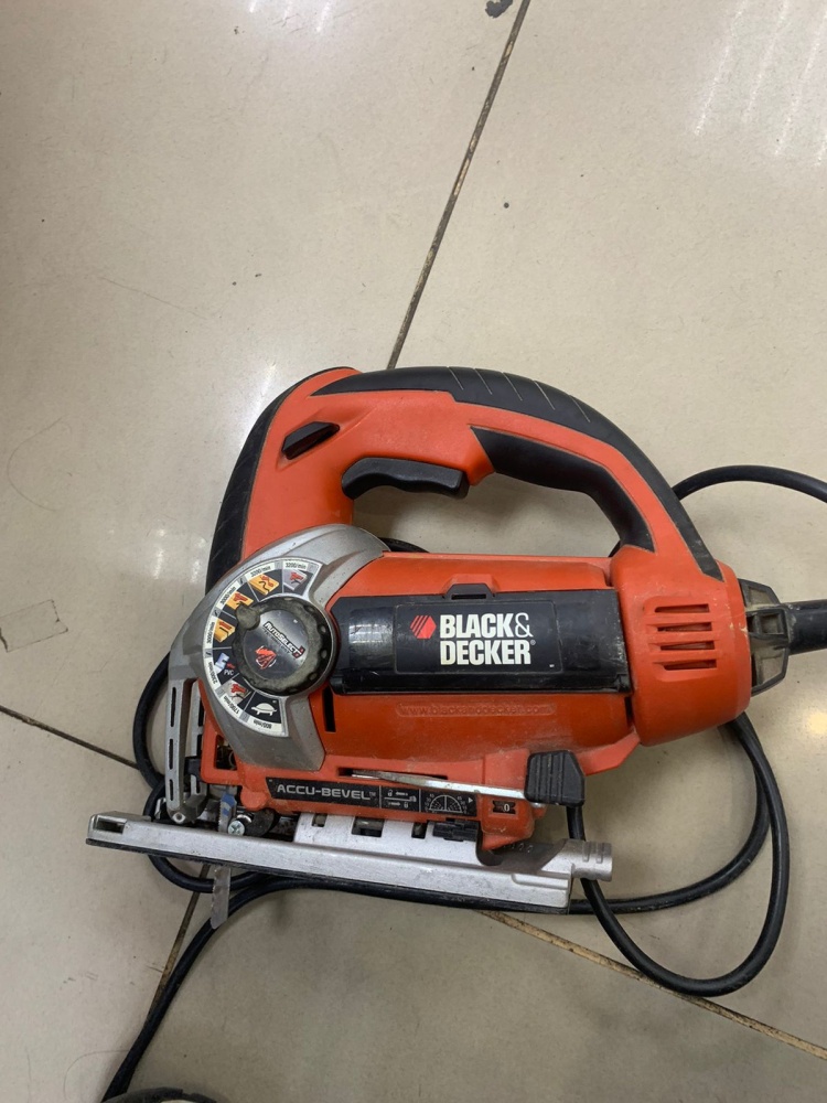 Лобзик Blackdecker KS900s