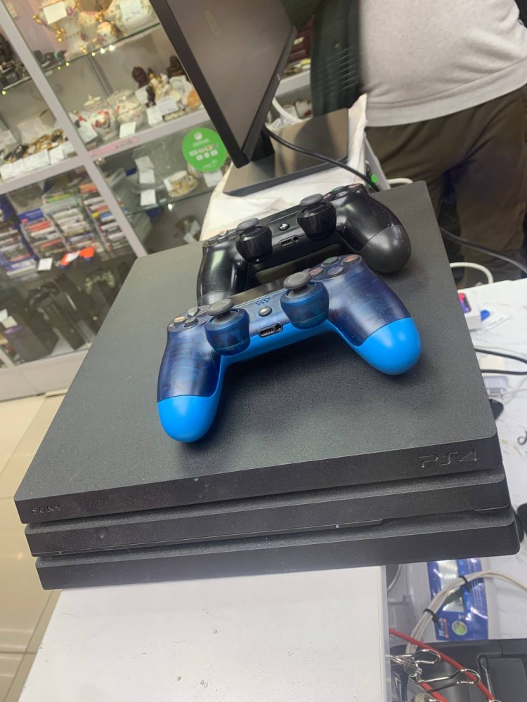 Игровая приставка Sony PlayStation 4 PRO 1 TB